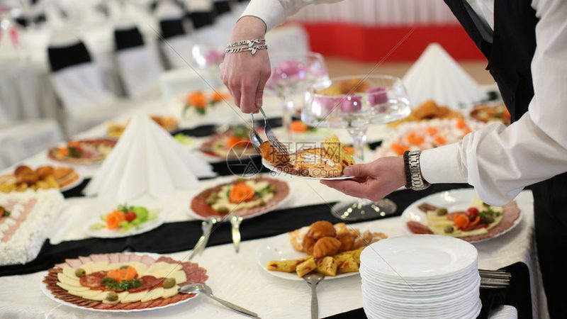 行业背景：食品招商代理加盟，机遇与挑战并存