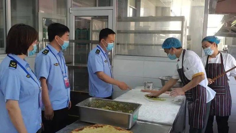 优质供应商是保证食品质量的关键。在筛选供应商时，可以从以下几个方面进行：